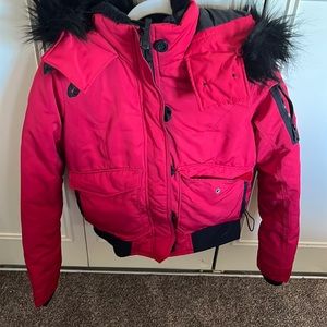 Hollister women’s size xs ultimate down zip up jacket